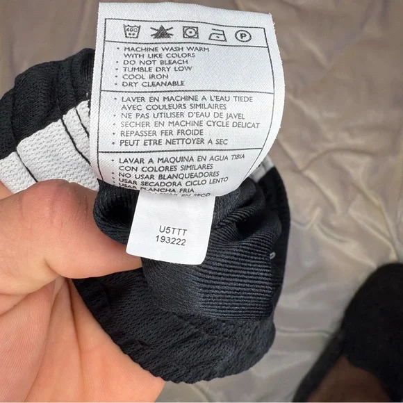 Nike Mens large Athletic Shorts Black with white accents no liner 10-1/2” inseam - Picture 9 of 9